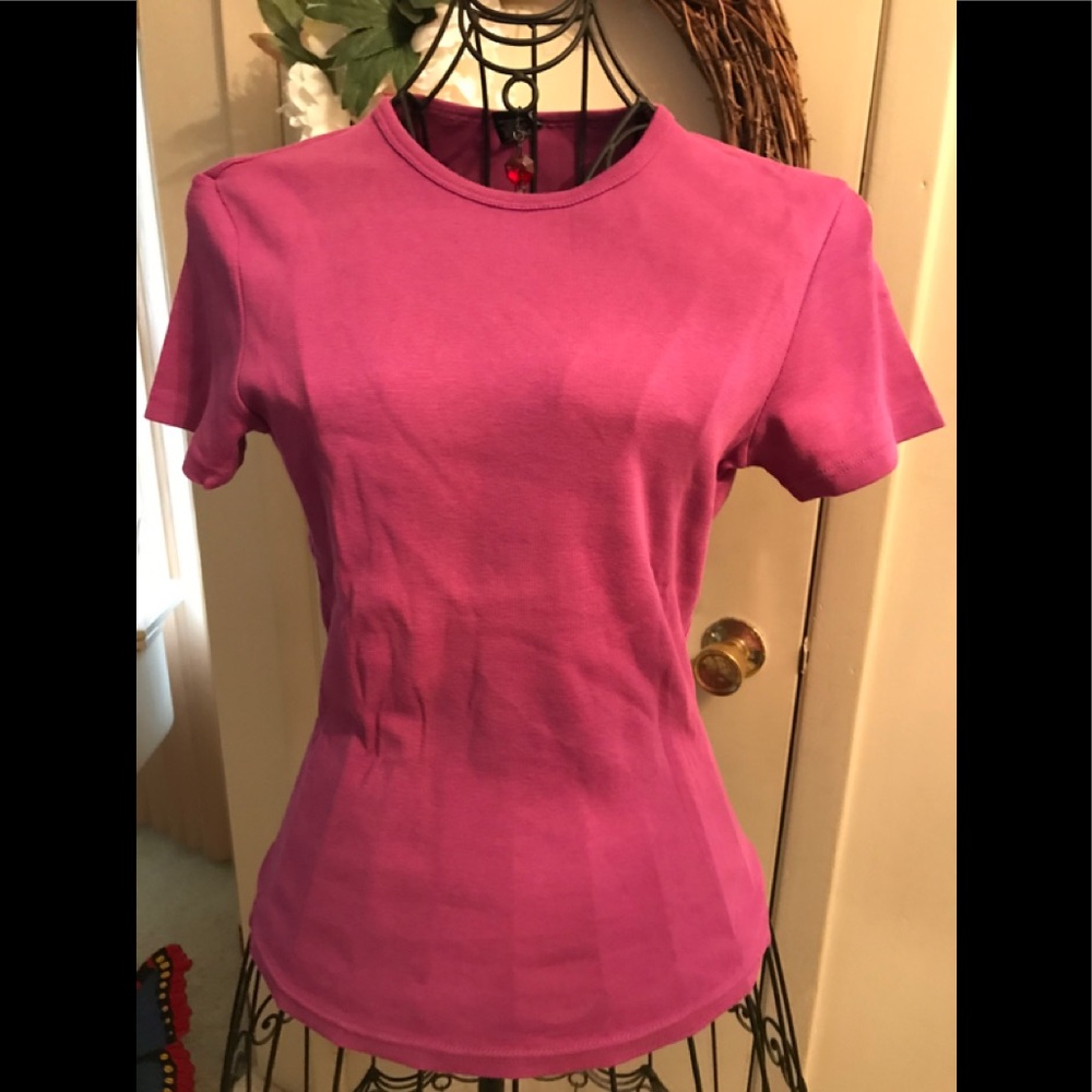🌻🌻Gap Short Sleeve Tee Shirt Size Medium